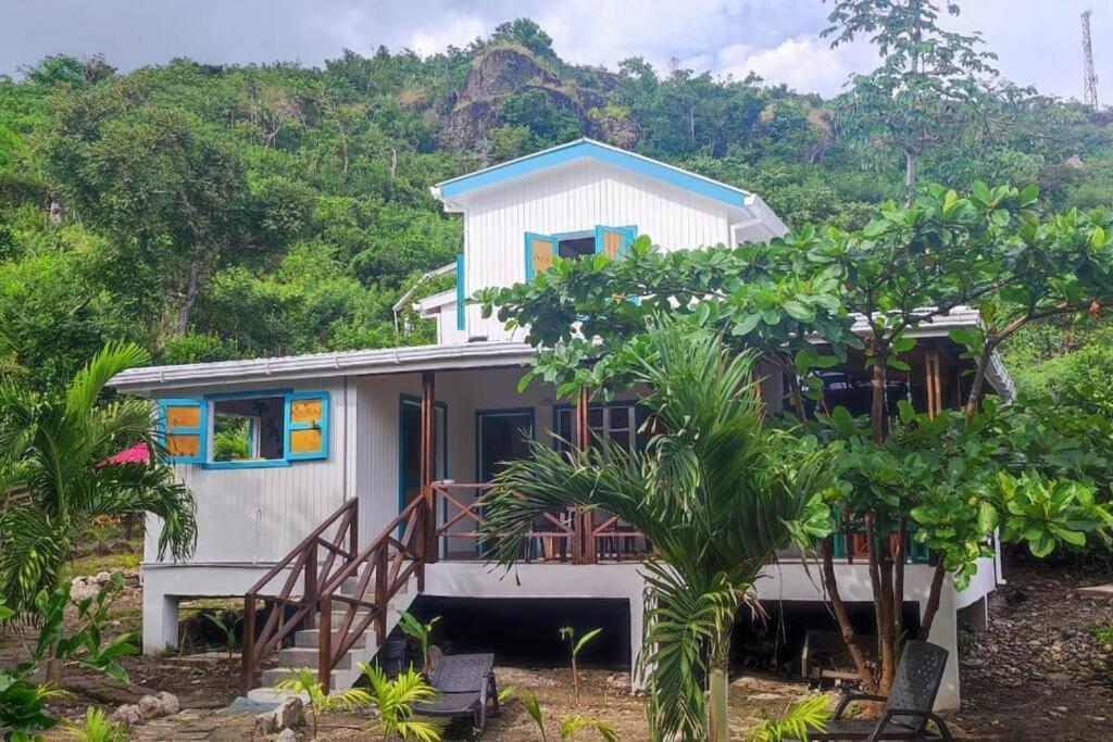 Mi Hermosa - Casa Islena A 70 Metros De La Playa Archibolds Exterior photo